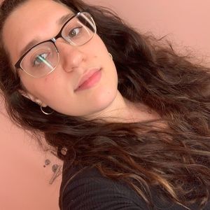 Meet your Posher, Juliana